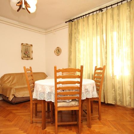 Apartments With A Parking Space Ugljan - 8416 Номер фото